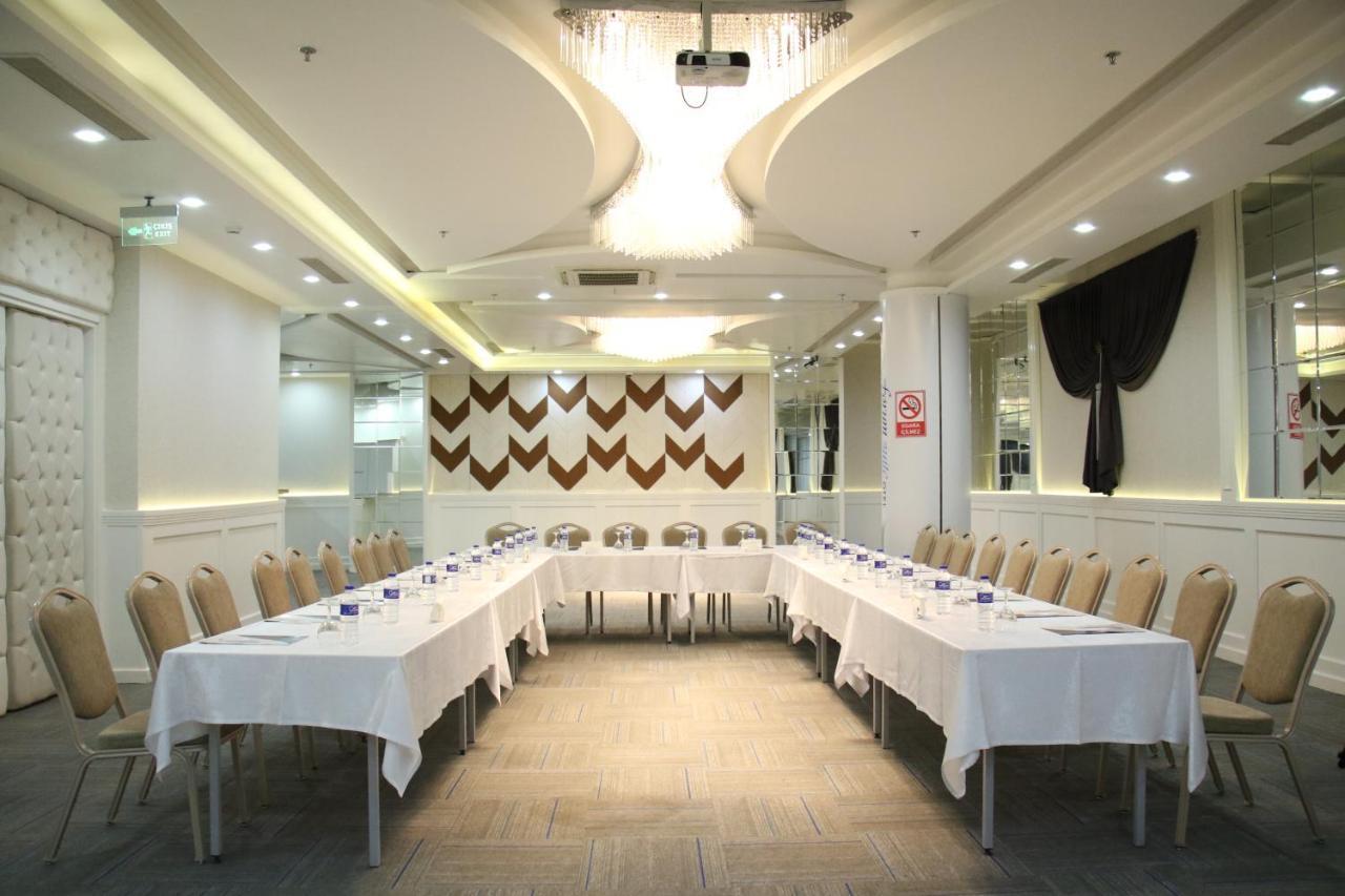 Forum Suite Otel Mersin  Exteriör bild
