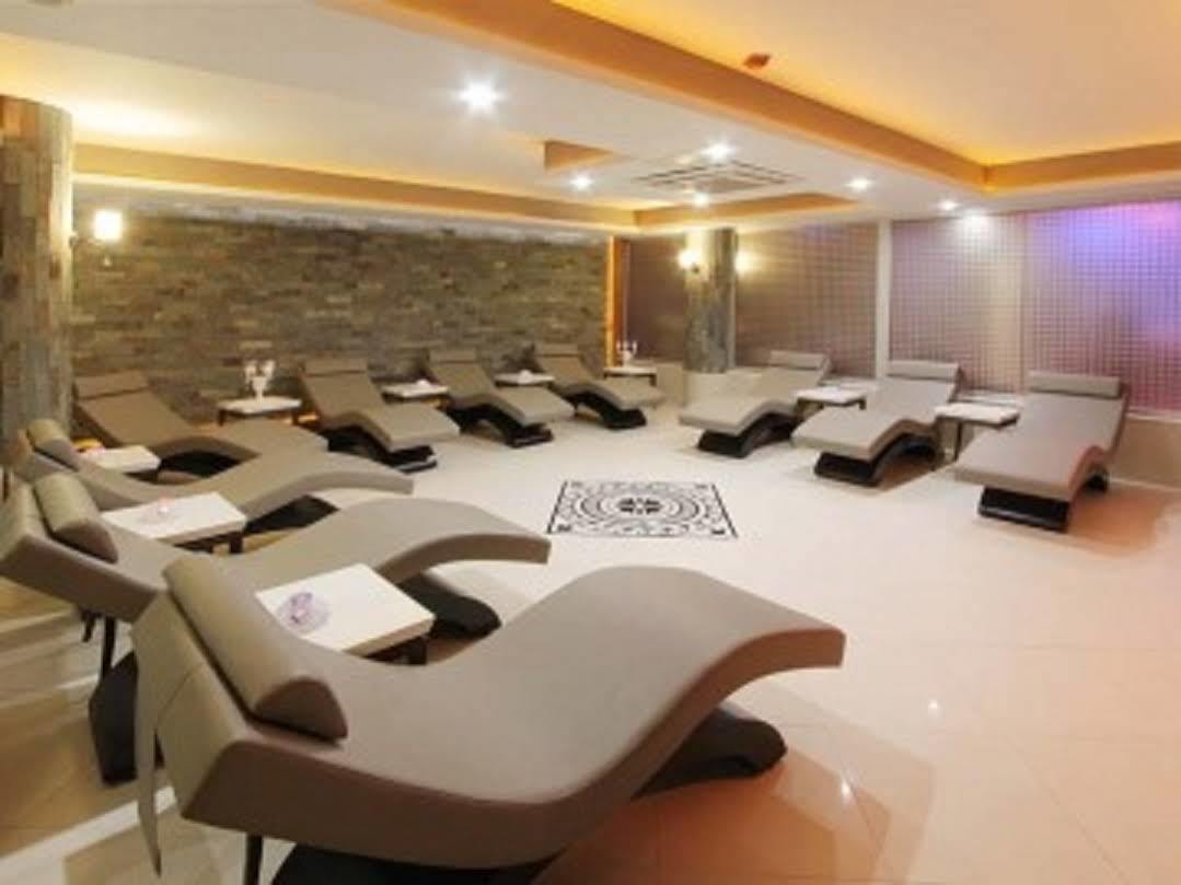 Forum Suite Otel Mersin  Exteriör bild