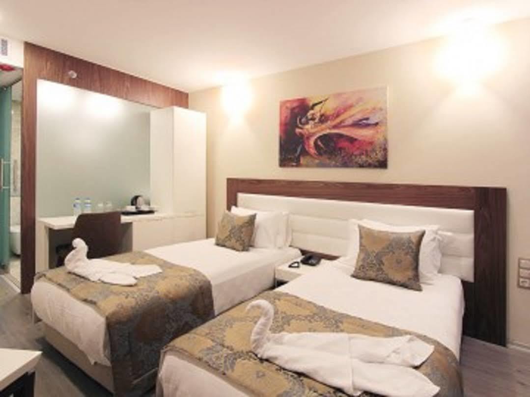 Forum Suite Otel Mersin  Exteriör bild