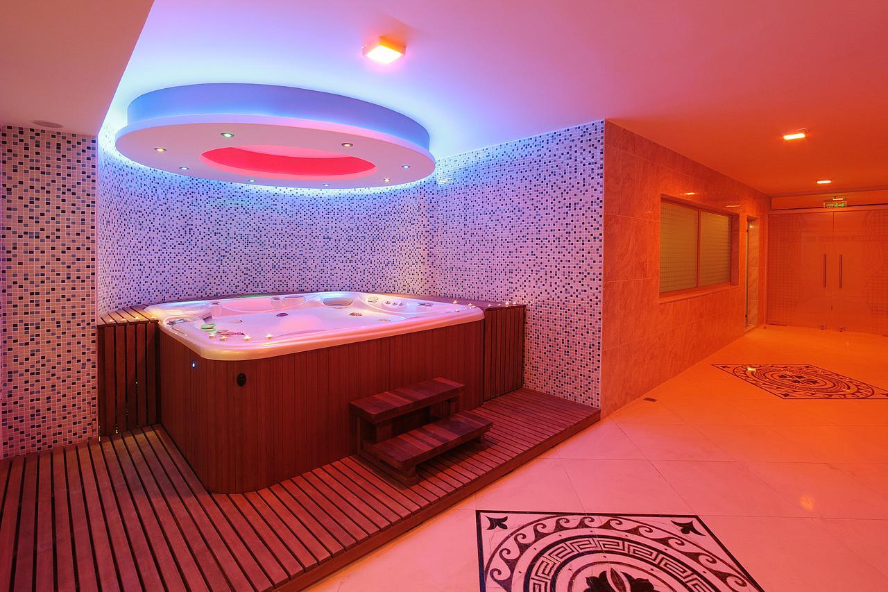 Forum Suite Otel Mersin  Exteriör bild