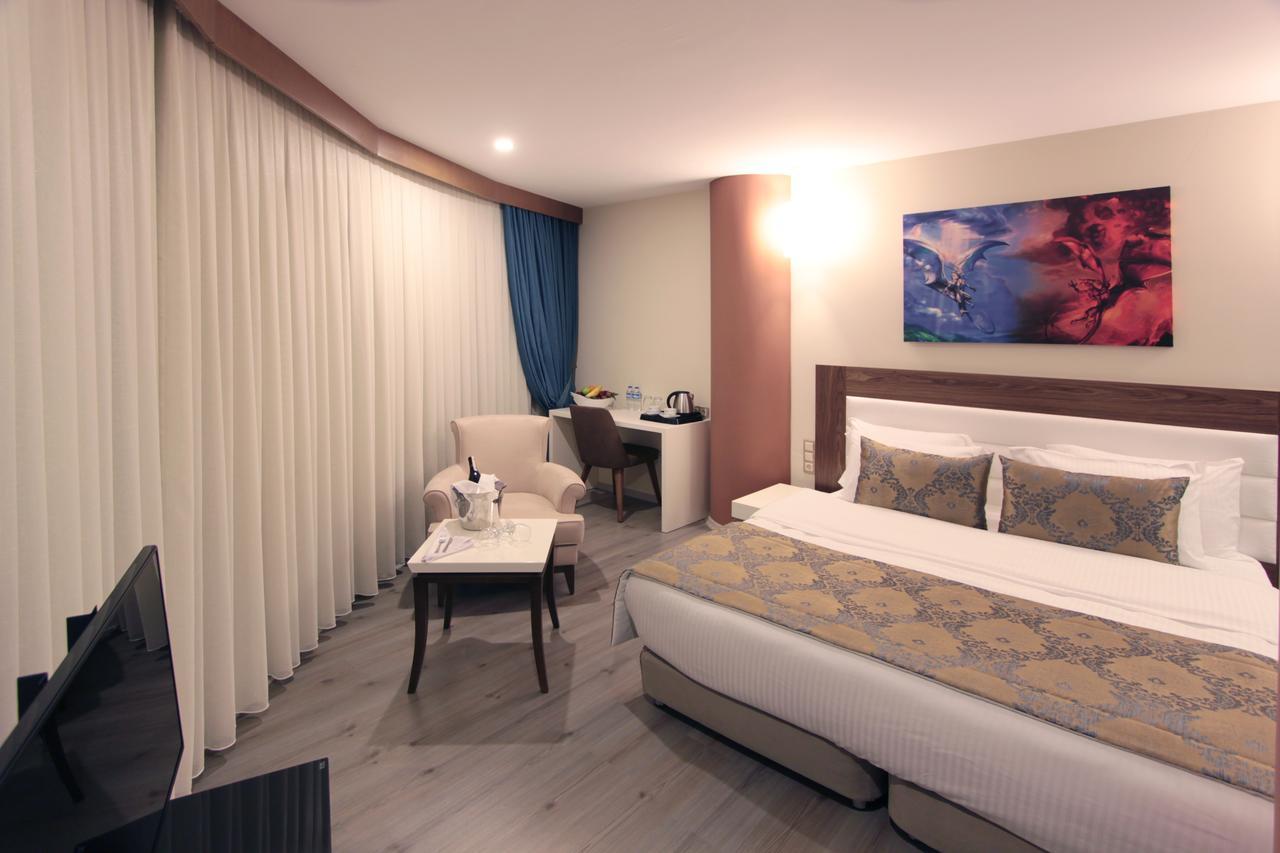 Forum Suite Otel Mersin  Exteriör bild