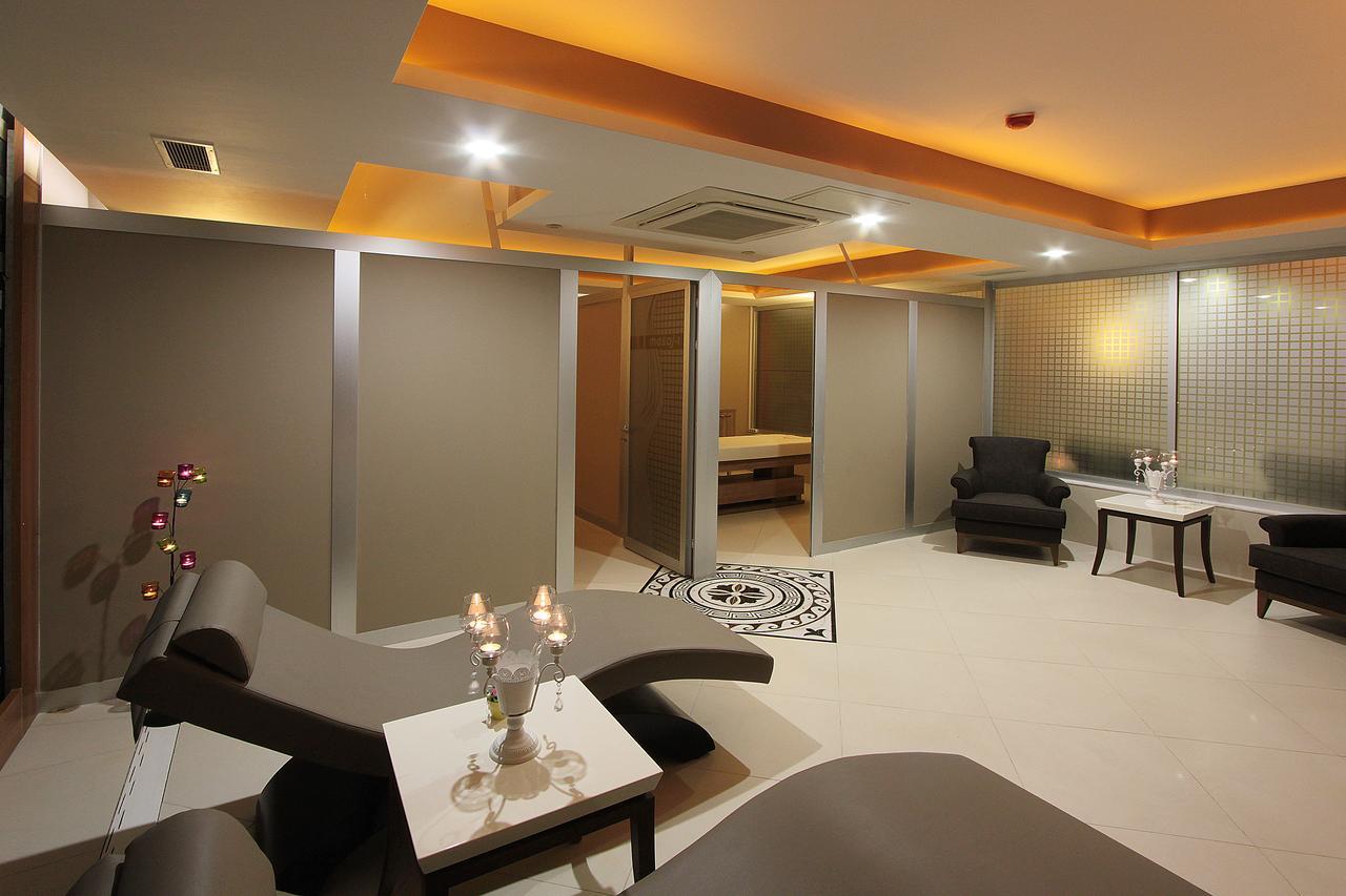 Forum Suite Otel Mersin  Exteriör bild