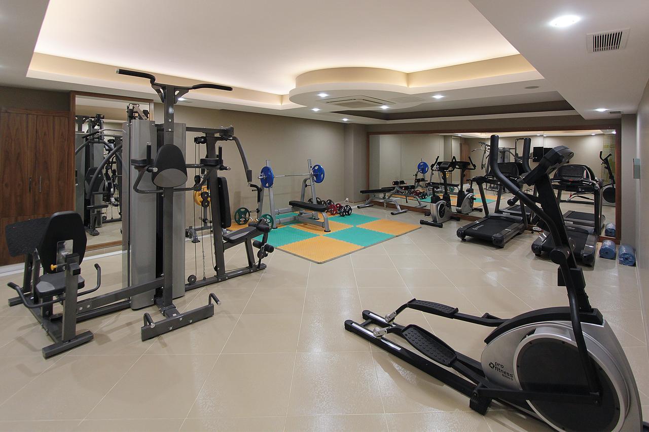 Forum Suite Otel Mersin  Exteriör bild
