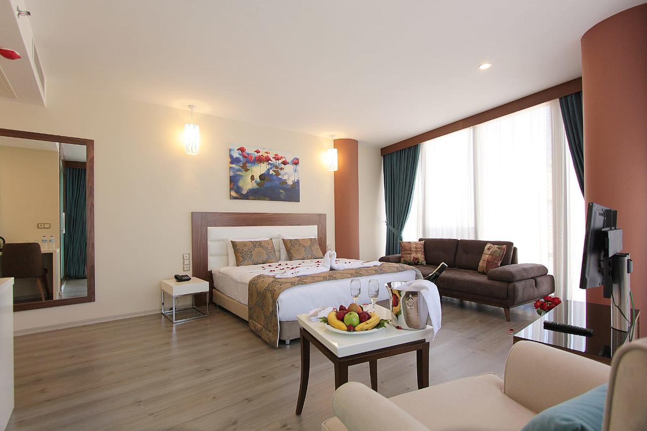 Forum Suite Otel Mersin  Exteriör bild